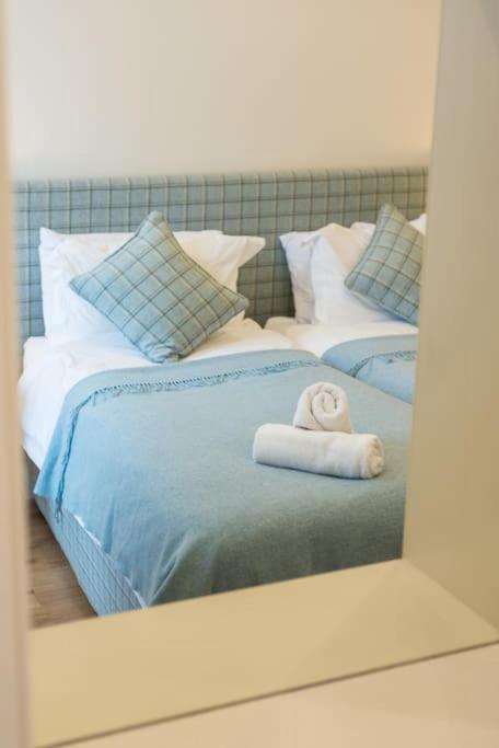 Self Catering , City Centre Apartment With Parking Edinburgh Exterior photo