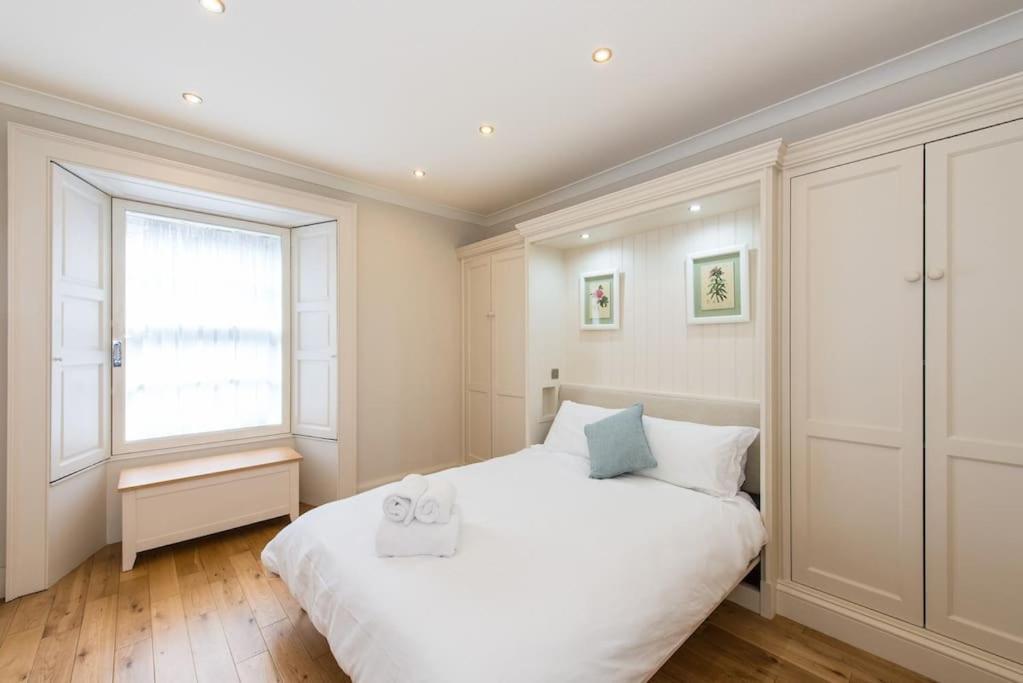 Self Catering , City Centre Apartment With Parking Edinburgh Exterior photo